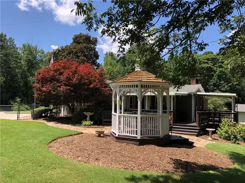 1005 Pinecroft Dr, Anderson, SC 29621 photo 4