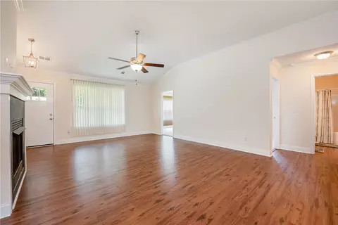 224 Hallmark Cir, Easley, SC 29640 photo 6