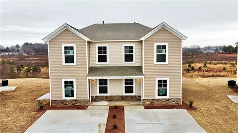 127 Adger Rd, Pendleton, SC 29670