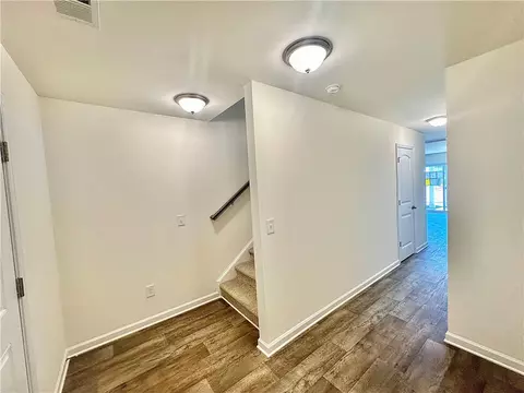 435 Seaborn Cir, Pendleton, SC 29670 photo 2