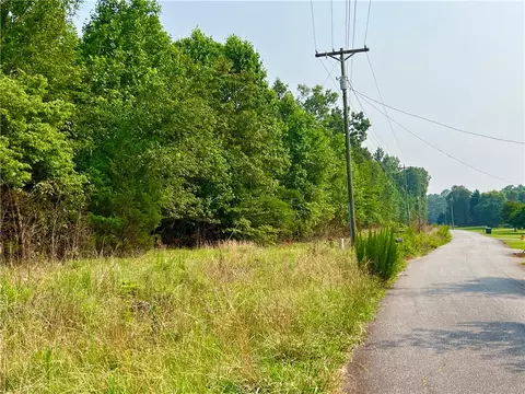 2 Howe Rd, Central, SC 29630 photo 3