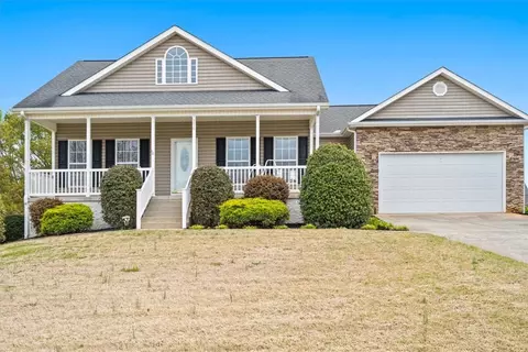 316 Ravens View Dr, Seneca, SC 29678