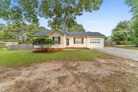 303 Martin Rd, Starr, SC 29684