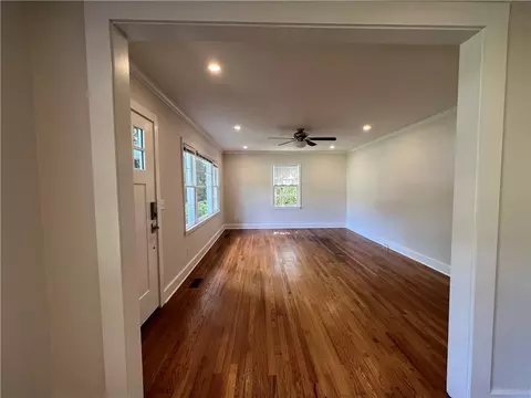 527 Meredith St, Central, SC 29630 photo 2
