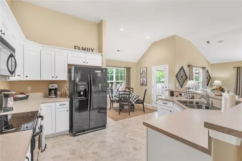 205 Lutsen Dr, Easley, SC 29642 photo 9