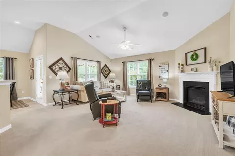 205 Lutsen Dr, Easley, SC 29642 photo 5