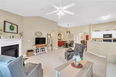 205 Lutsen Dr, Easley, SC 29642 photo 6