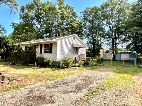 205 Cedar Cir, Easley, SC 29642 photo 28
