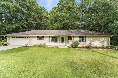 217 Wisteria Cv, Hartwell, GA 30643