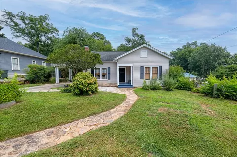 307 S Townville St, Seneca, SC 29678