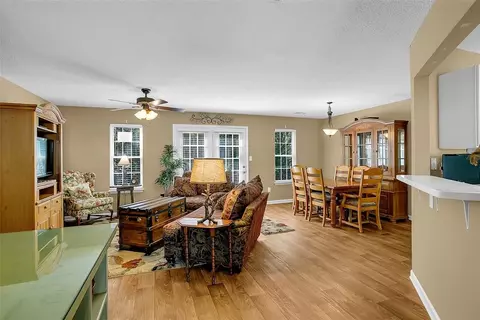 108 Arbors Ct, Central, SC 29630 photo 5
