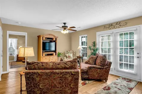 108 Arbors Ct, Central, SC 29630 photo 4