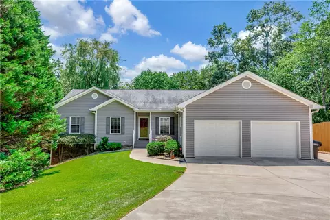 321 Lake Point Rd, Fair Play, SC 29643