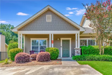 306 Shallow Dr, Taylors, SC 29687