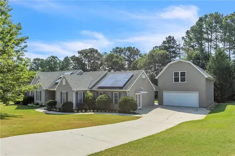 204 Carrageen Dr, Williamston, SC 29697