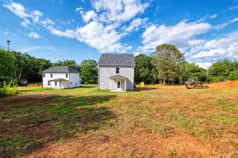 331 Thompson St, Pendleton, SC 29670 photo 8