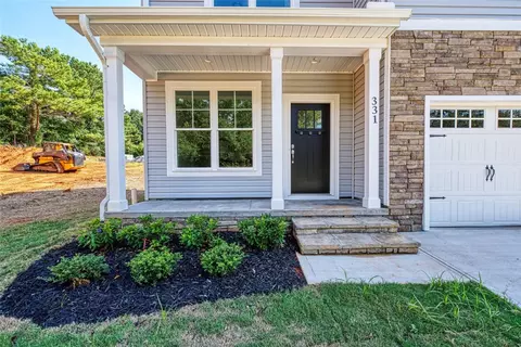 331 Thompson St, Pendleton, SC 29670 photo 2