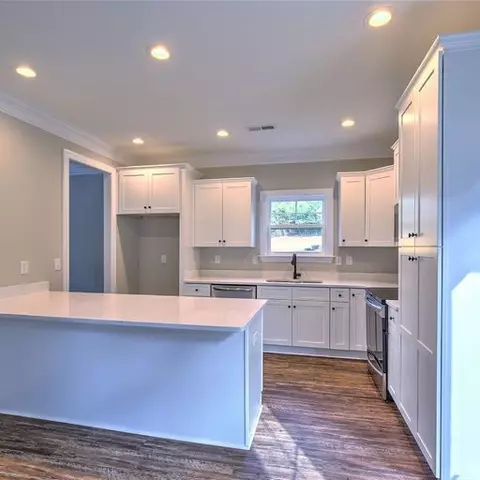 341 Thompson St, Pendleton, SC 29670 photo 9