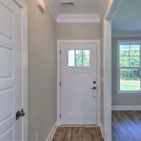 341 Thompson St, Pendleton, SC 29670 photo 3