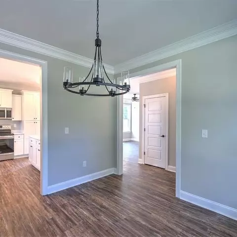 341 Thompson St, Pendleton, SC 29670 photo 5