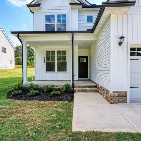 341 Thompson St, Pendleton, SC 29670 photo 2