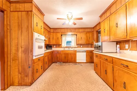 138 Hunter Rd, Pickens, SC 29671 photo 8