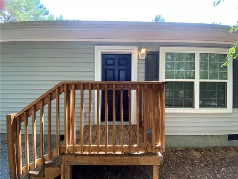 626 Sirrine St, Honea Path, SC 29654 photo 2