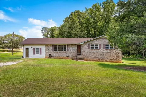 706 Beaverdam Rd, Williamston, SC 29697