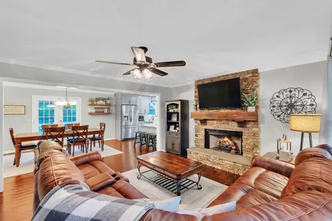 421 Rochester Rd, Easley, SC 29640 photo 6