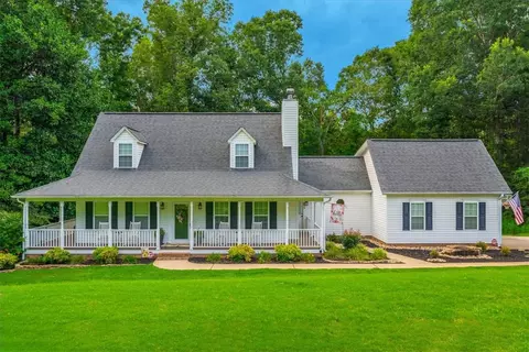 421 Rochester Rd, Easley, SC 29640