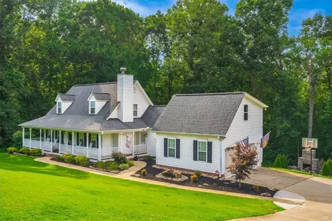 421 Rochester Rd, Easley, SC 29640 photo 3