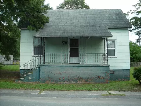 26 Geer St, Belton, SC 29627