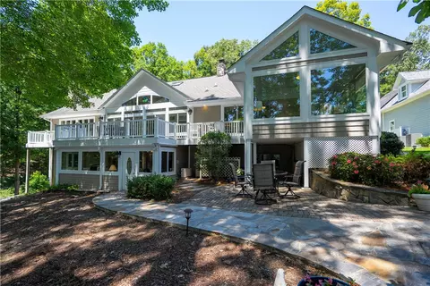 14 Eastern Pt, Salem, SC 29676
