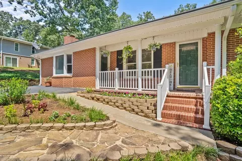 3054 Creekside Dr, Seneca, SC 29672