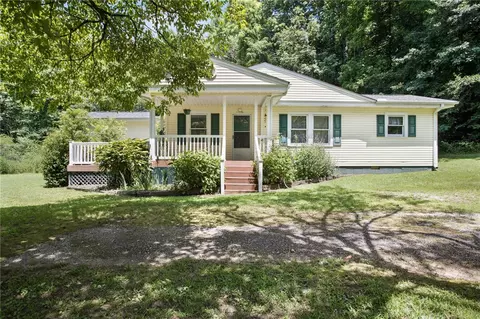 231 Cove Creek Rd, Pickens, SC 29671
