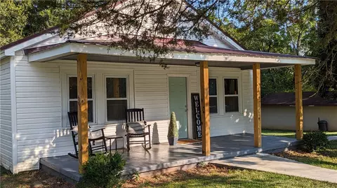 215 Mormon Church Rd, Seneca, SC 29678