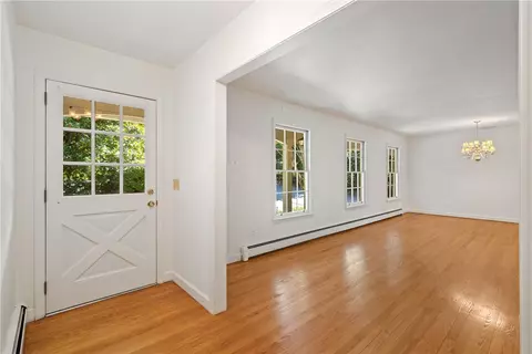 124 Knight Cir, Clemson, SC 29631 photo 2