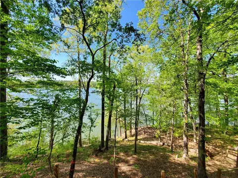 Horseshoe Bend Drive, Westminster, SC 29693