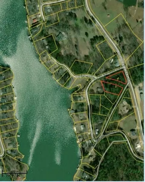 405 Robin Way, Tamassee, SC 29686