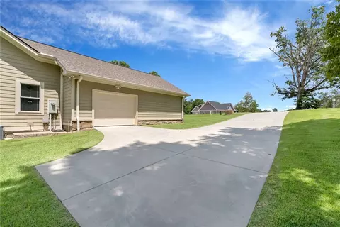 110 Walker Pt, Seneca, SC 29672 photo 42