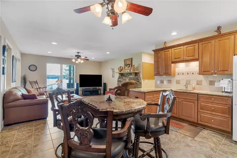 110 Walker Pt, Seneca, SC 29672 photo 28