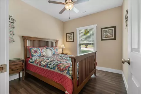 110 Walker Pt, Seneca, SC 29672 photo 18