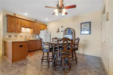 110 Walker Pt, Seneca, SC 29672 photo 26