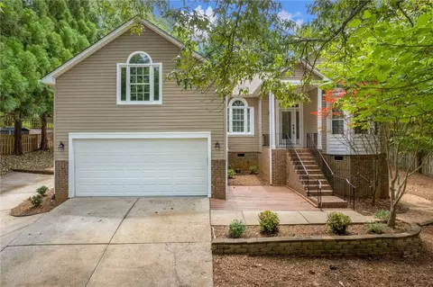 145 Timberleaf Dr, Duncan, SC 29334