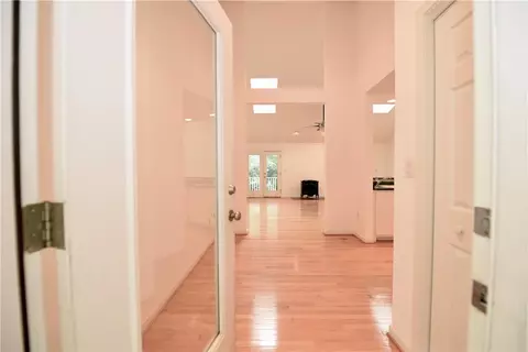 516 Squire Cir, Clemson, SC 29631 photo 8