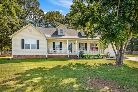 206 Lewis Rd, Williamston, SC 29697
