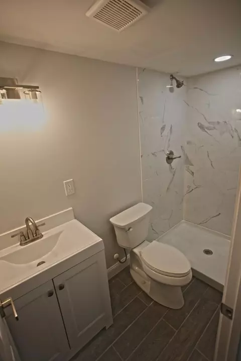 231 Hughes St, Seneca, SC 29672 photo 33