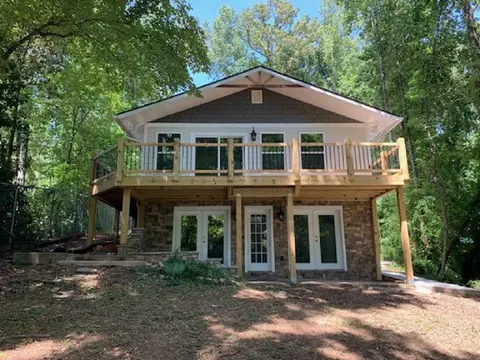 231 Hughes St, Seneca, SC 29672