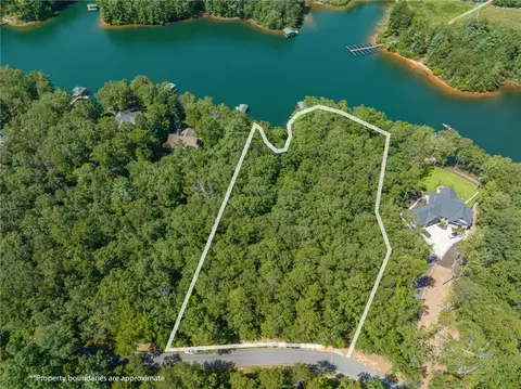 240 Jocassee Point Rd #J62, Salem, SC 29676