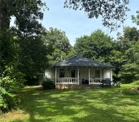 709 Friendship Rd, Seneca, SC 29678